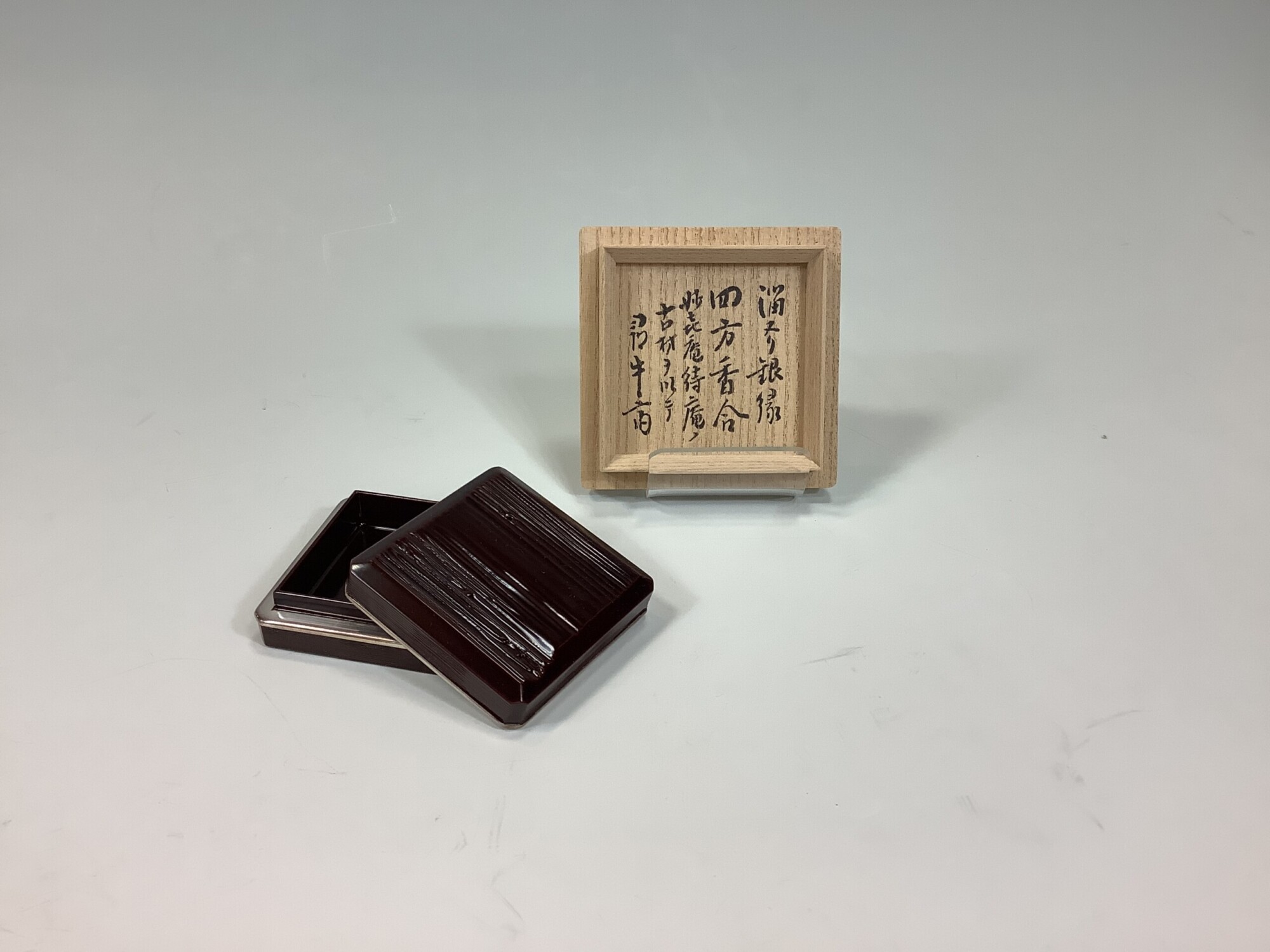 【入荷予定】金工師銀製 燕尽火屋 四君子香炉 刻印有 茶道具 KG22-0727 その他