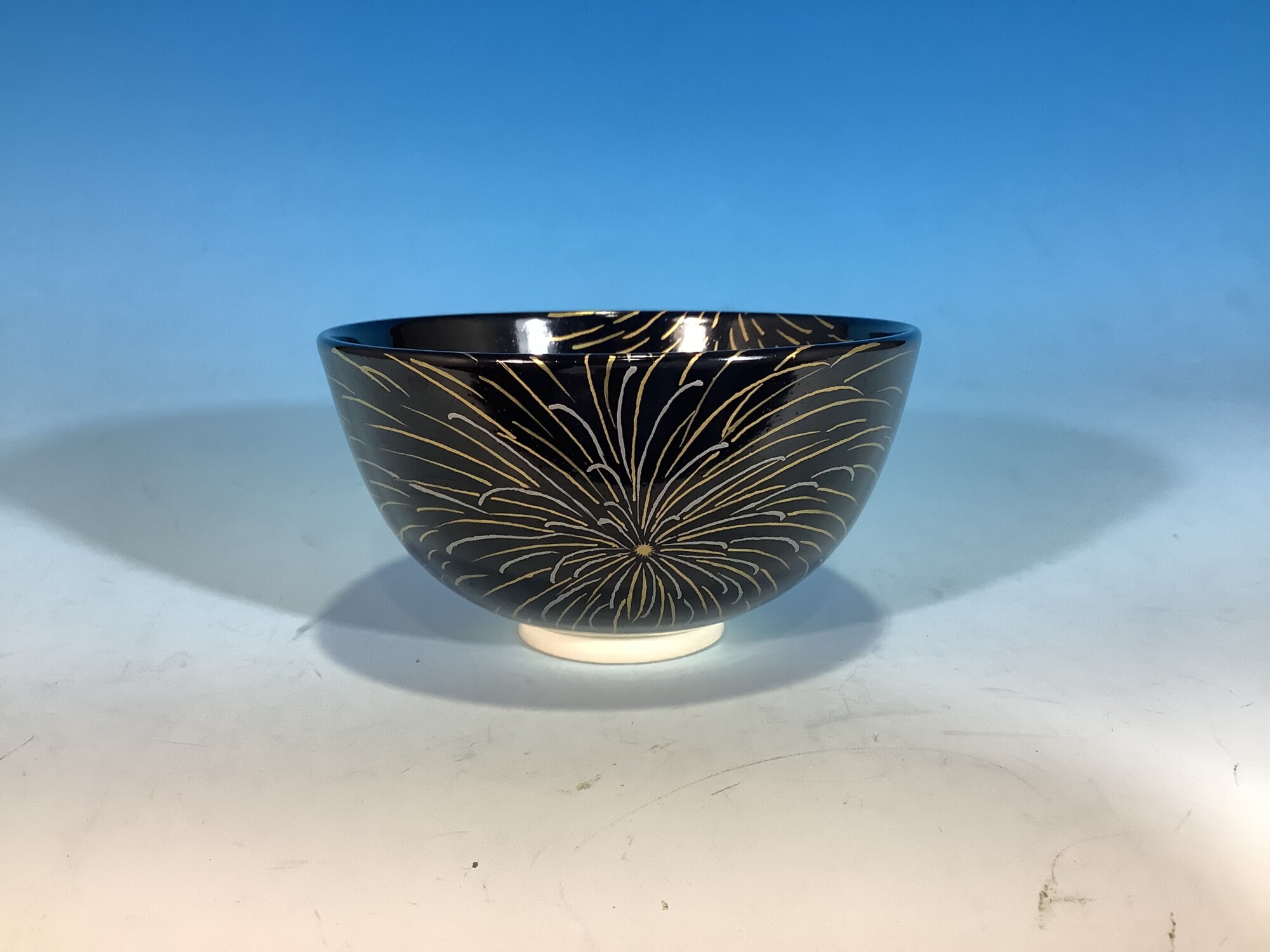 清朝色絵平茶碗　MA300 清朝色絵平茶碗 MA300 - メルカリ