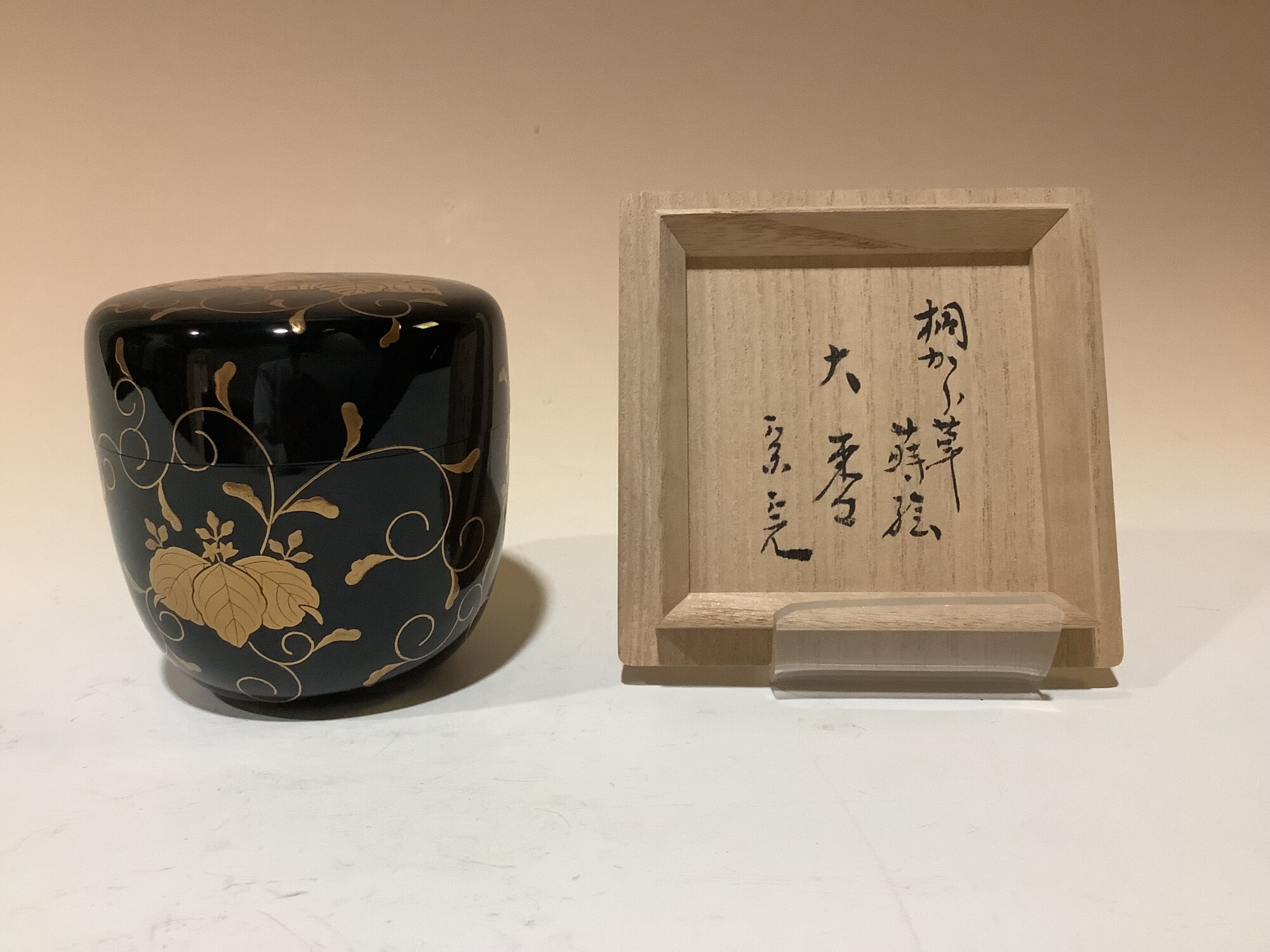 大棗 桐唐草蒔絵 堀内宗匠箱宗完箱 堀川蒼雲作 | 泰山
